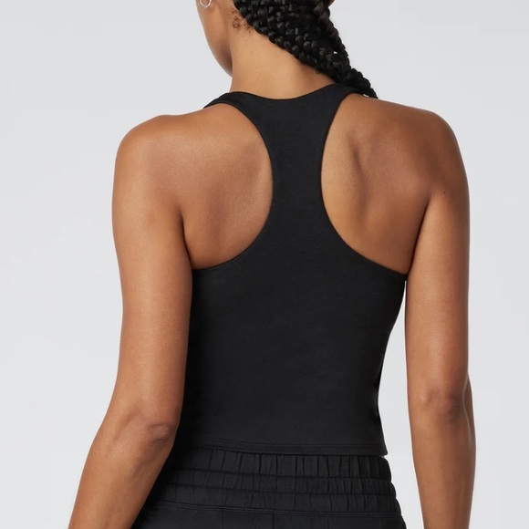 Vuori Women's Black Halo Performance Crop 2.0 DreamKnit™ Racerback Tank Top XS - Picture 9 of 11